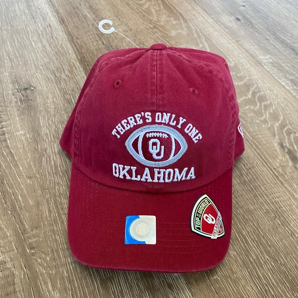 NWT unisex University of Oklahoma Boomer Sooners adjustable crimson red cap - Picture 1 of 4